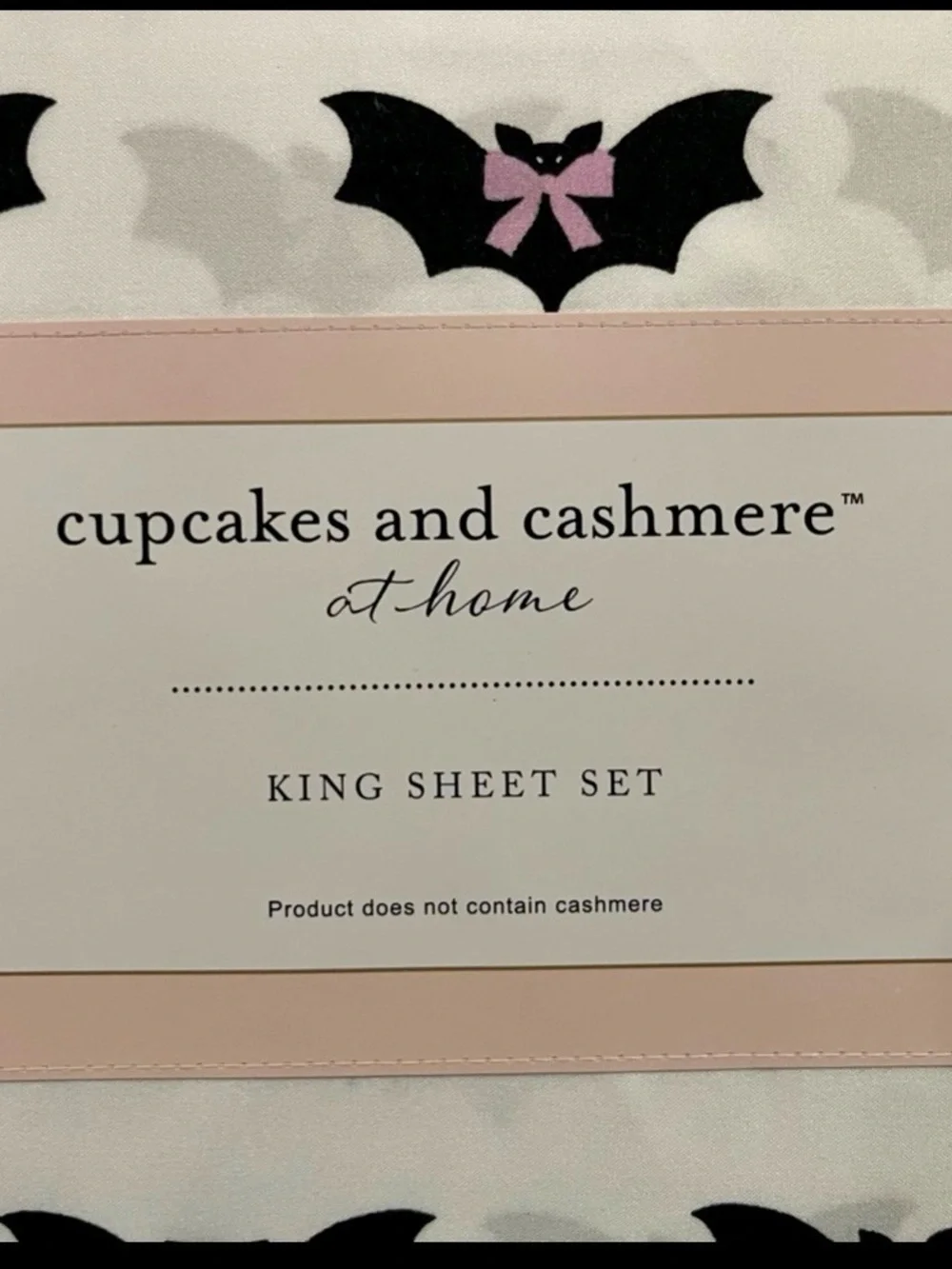 Halloween CUPCAKES & CASHMERE Bows And Bats King Sheet Set